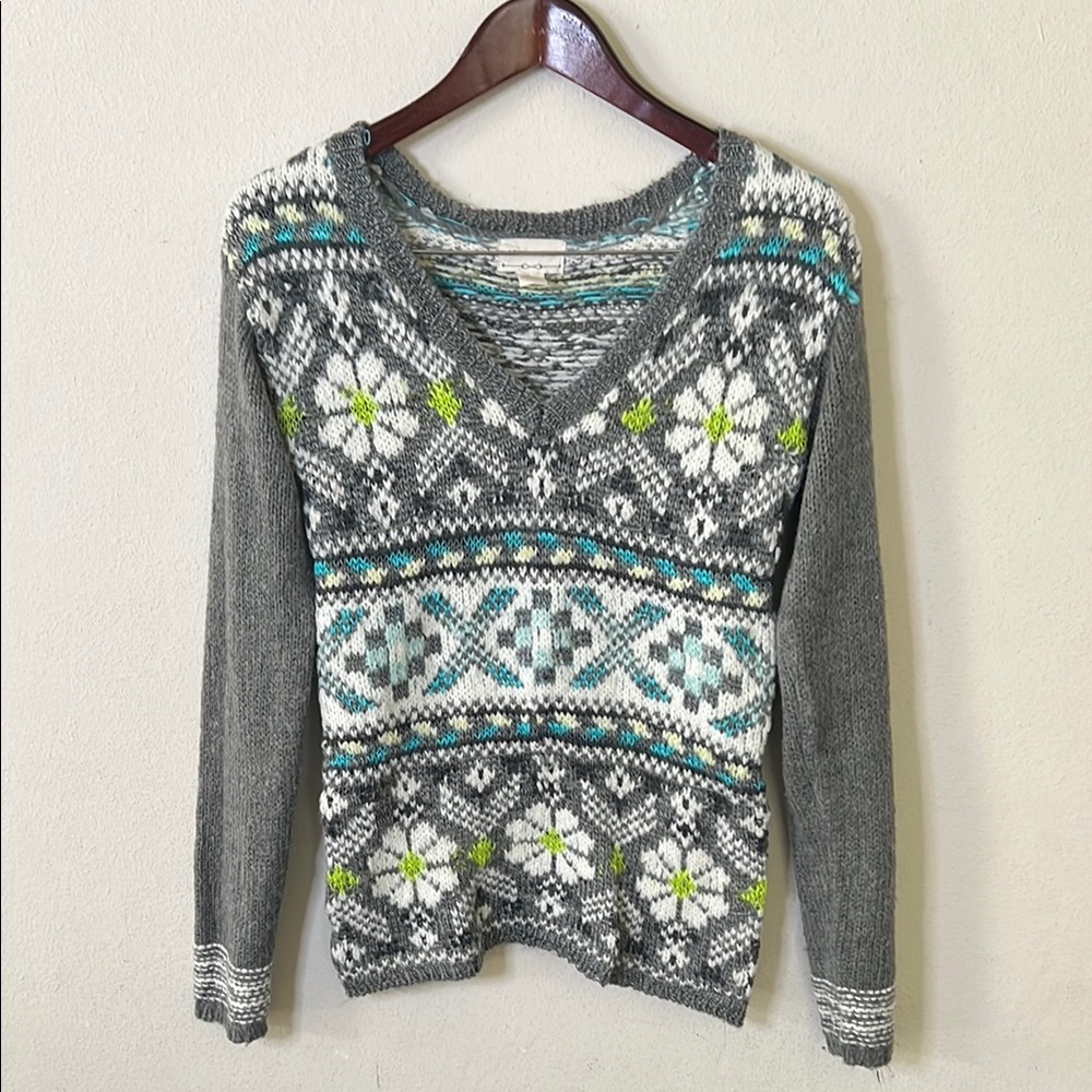 Level Eight Knit Sweater Gray White Flower Winter Fall Size Small Wool